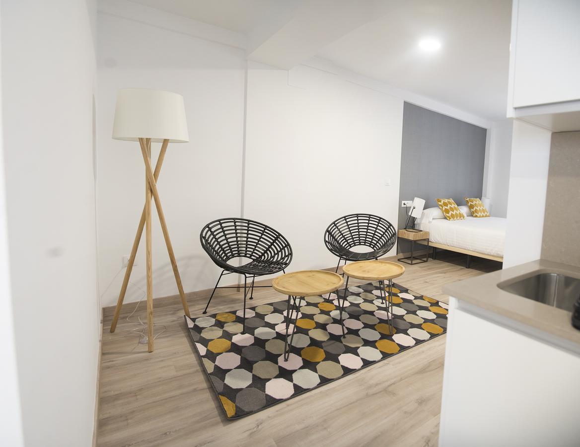 Apartamentos Core Suite Sevilla エクステリア 写真